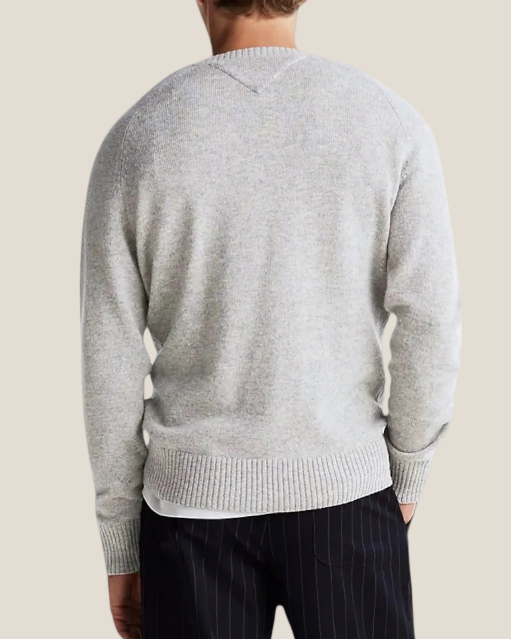 Maglione Girocollo In Lana Con Logo Bandierina Ricamato